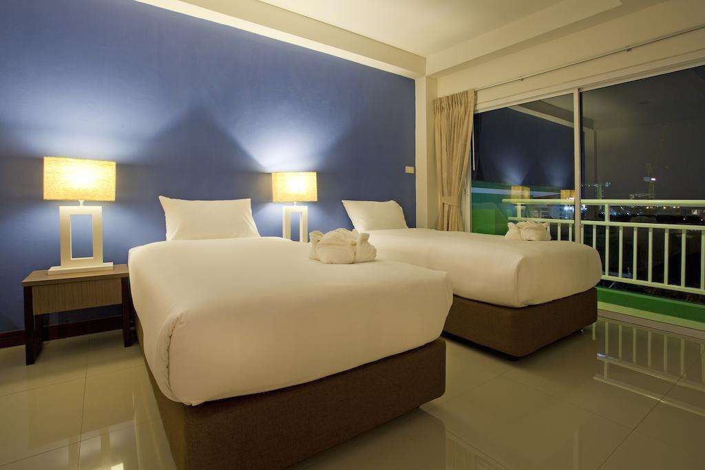 Wiz Hotel Pattaya Exterior foto