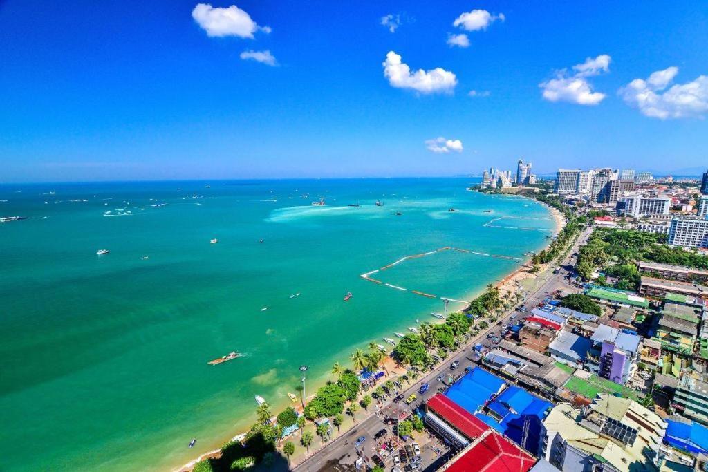 Wiz Hotel Pattaya Exterior foto